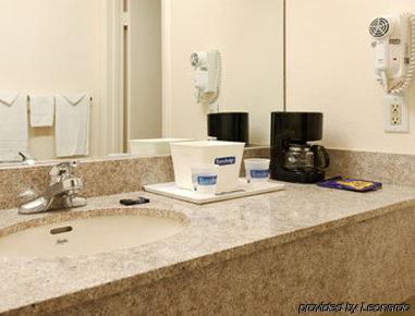Belmont Inn And Suites Hampton Værelse billede
