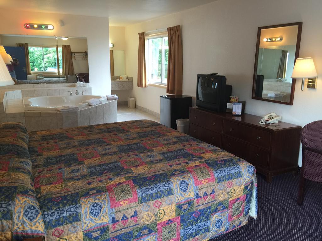 Belmont Inn And Suites Hampton Eksteriør billede
