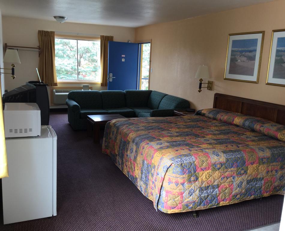 Belmont Inn And Suites Hampton Eksteriør billede