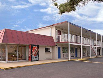 Belmont Inn And Suites Hampton Eksteriør billede