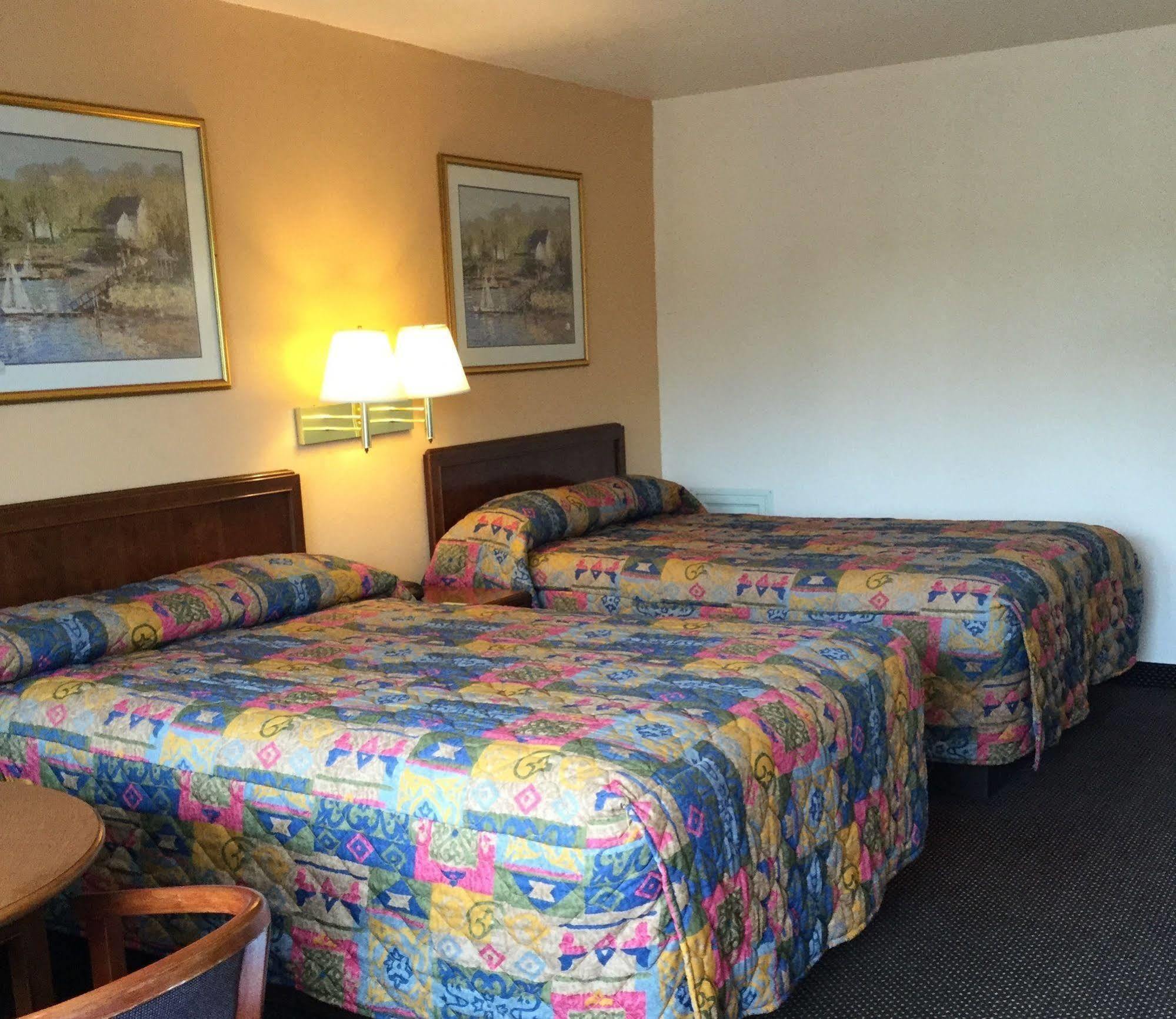 Belmont Inn And Suites Hampton Eksteriør billede